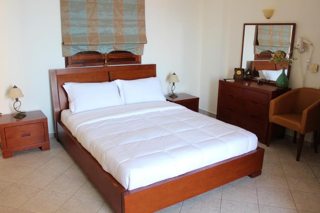 Sofotel Koróni Екстериор снимка